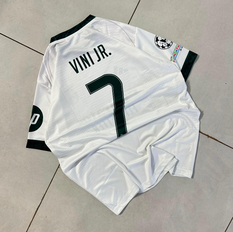 Real Madrid 2026/27 Home Vini Jr 7